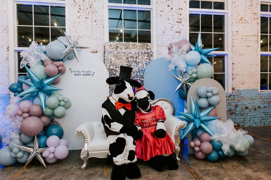 Frozen OR Winter Wonderland Balloon Garland